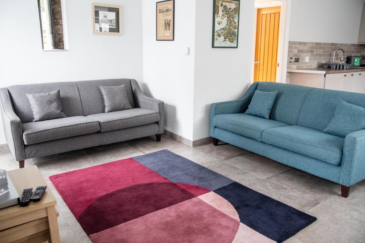 Cilybebyll Swansea Valley Holiday Cottages מראה חיצוני תמונה